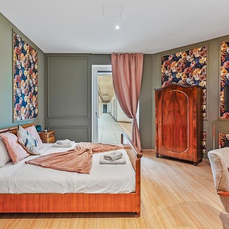 Stylish Flower Power Studio - Close To City Center & Public Transport - Ac & Wifi Вена Экстерьер фото